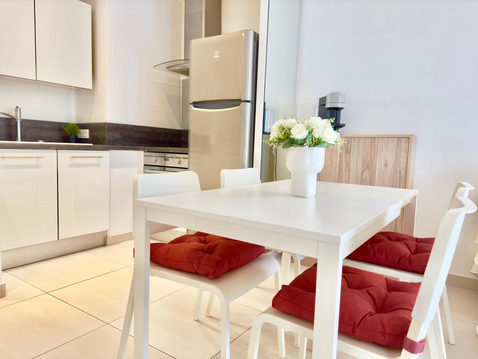 Superbe Appartement Avec Terrasse 1Mn Des Plages De La Croisette Cannes Kültér fotó