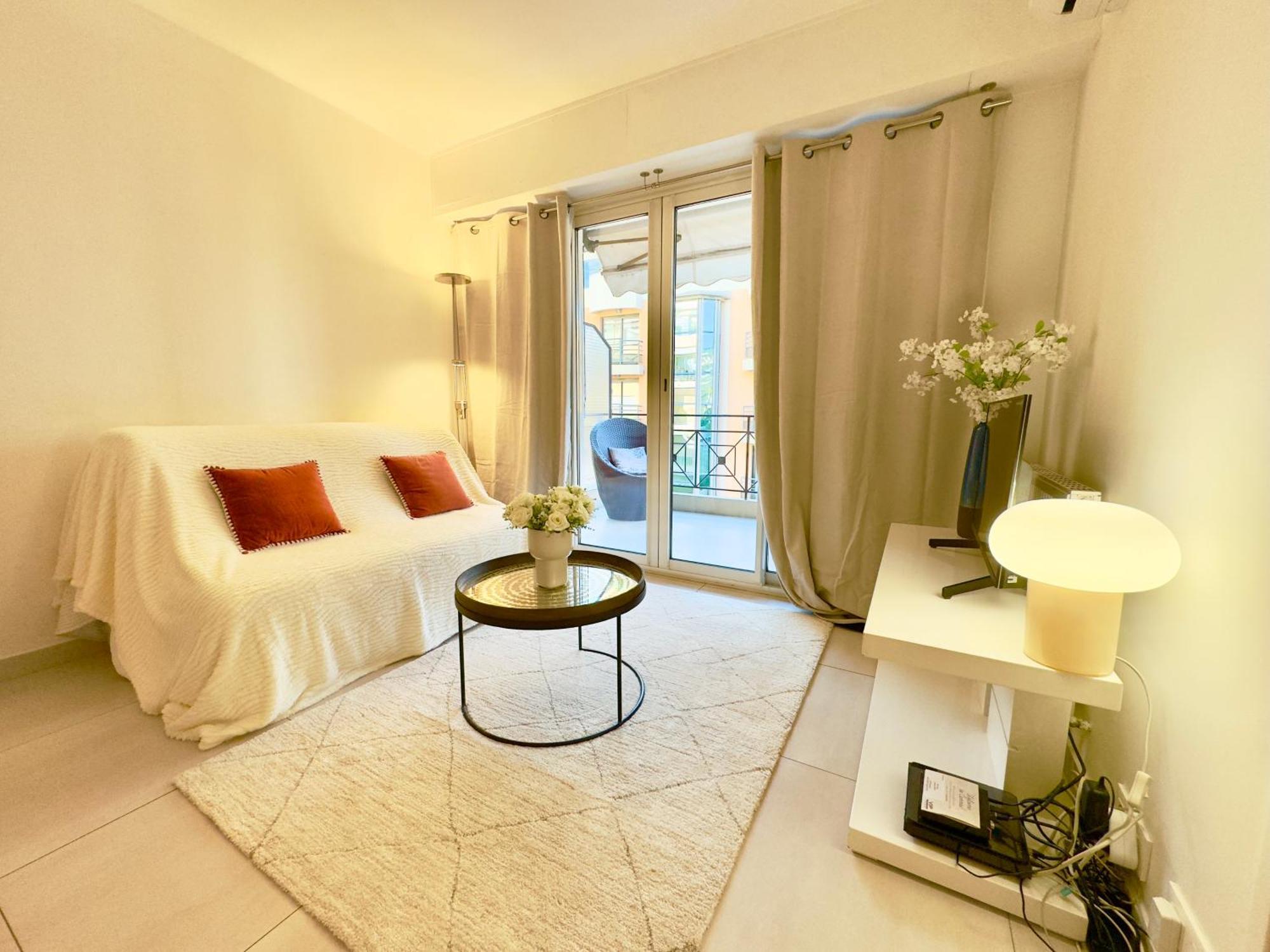 Superbe Appartement Avec Terrasse 1Mn Des Plages De La Croisette Cannes Kültér fotó