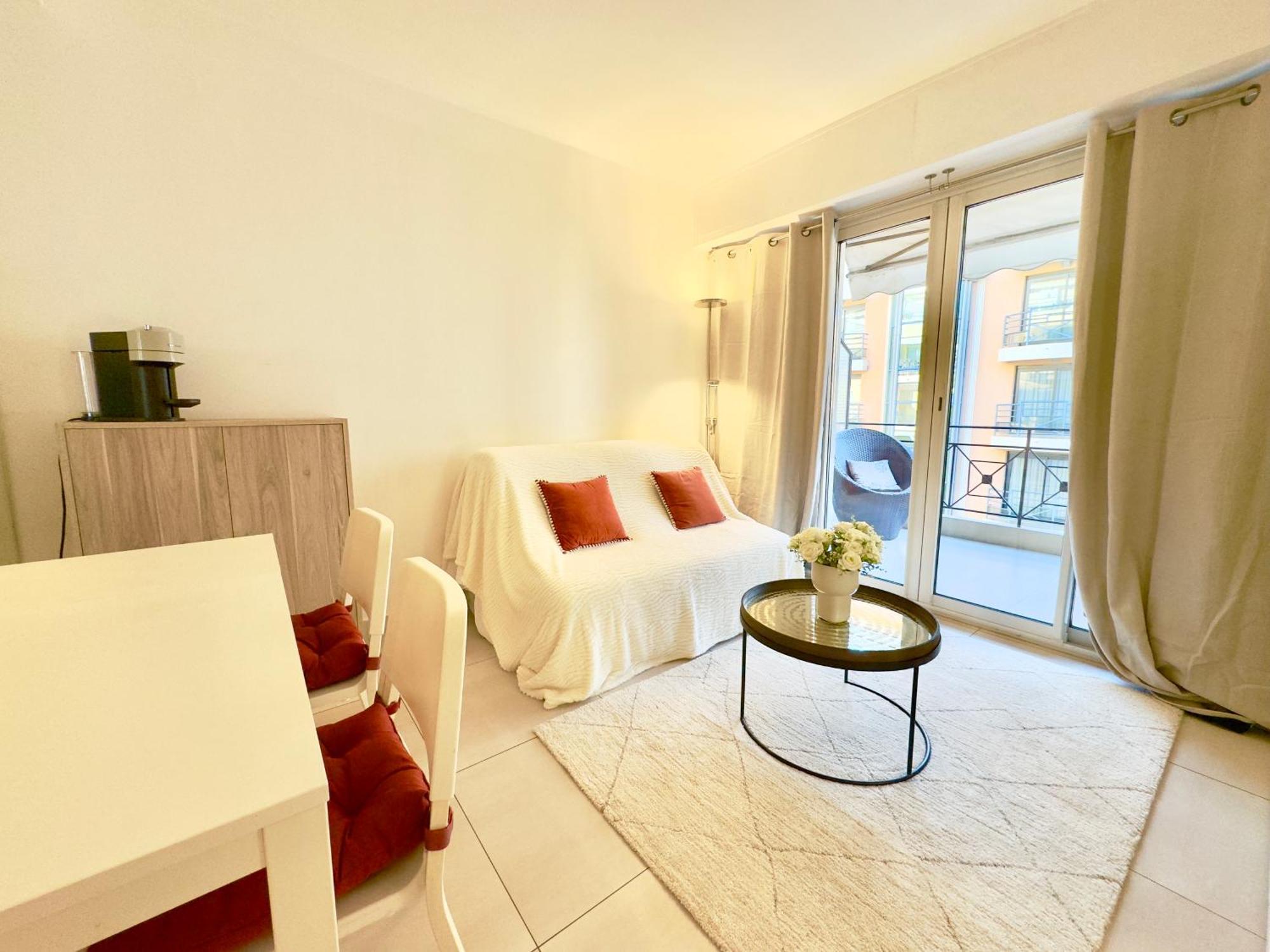 Superbe Appartement Avec Terrasse 1Mn Des Plages De La Croisette Cannes Kültér fotó